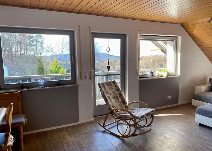 Mit Ausblick 아파트 Mombris